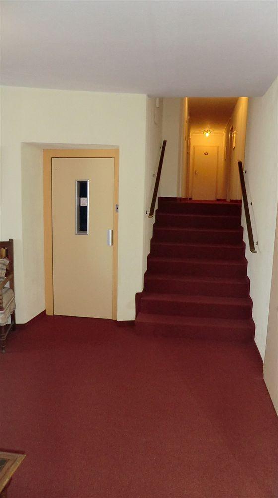 Hotel Simon Гаутинг Екстериор снимка