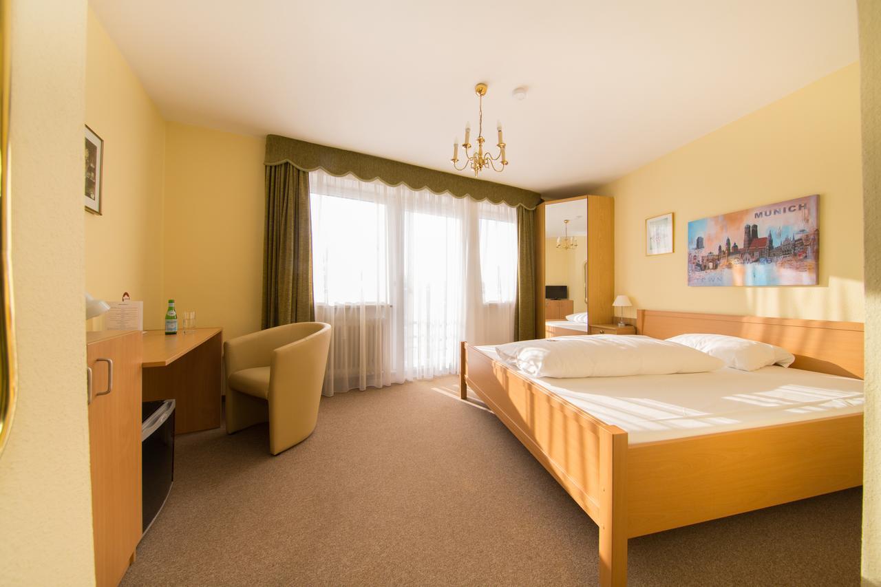 Hotel Simon Гаутинг Екстериор снимка