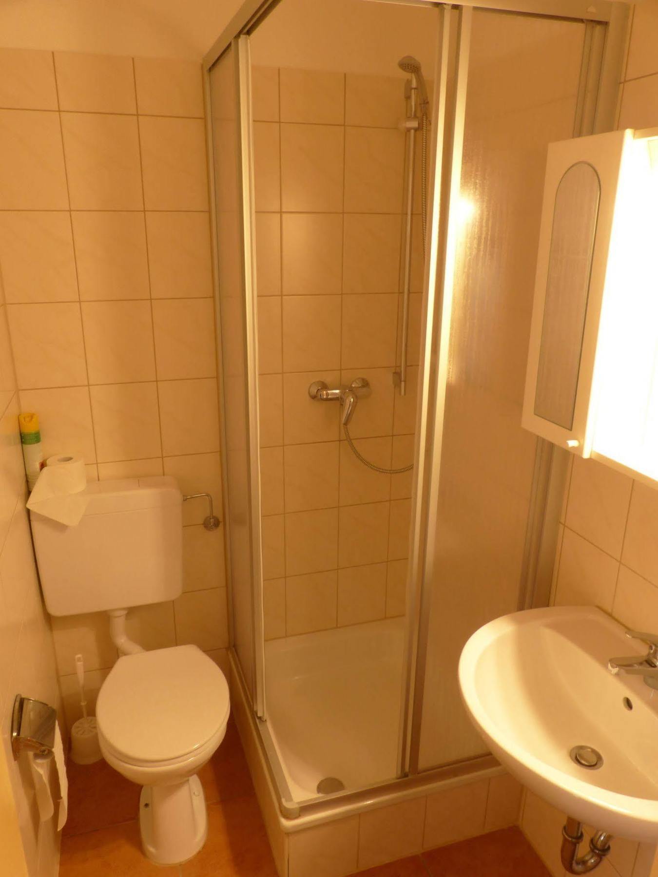 Hotel Simon Гаутинг Екстериор снимка
